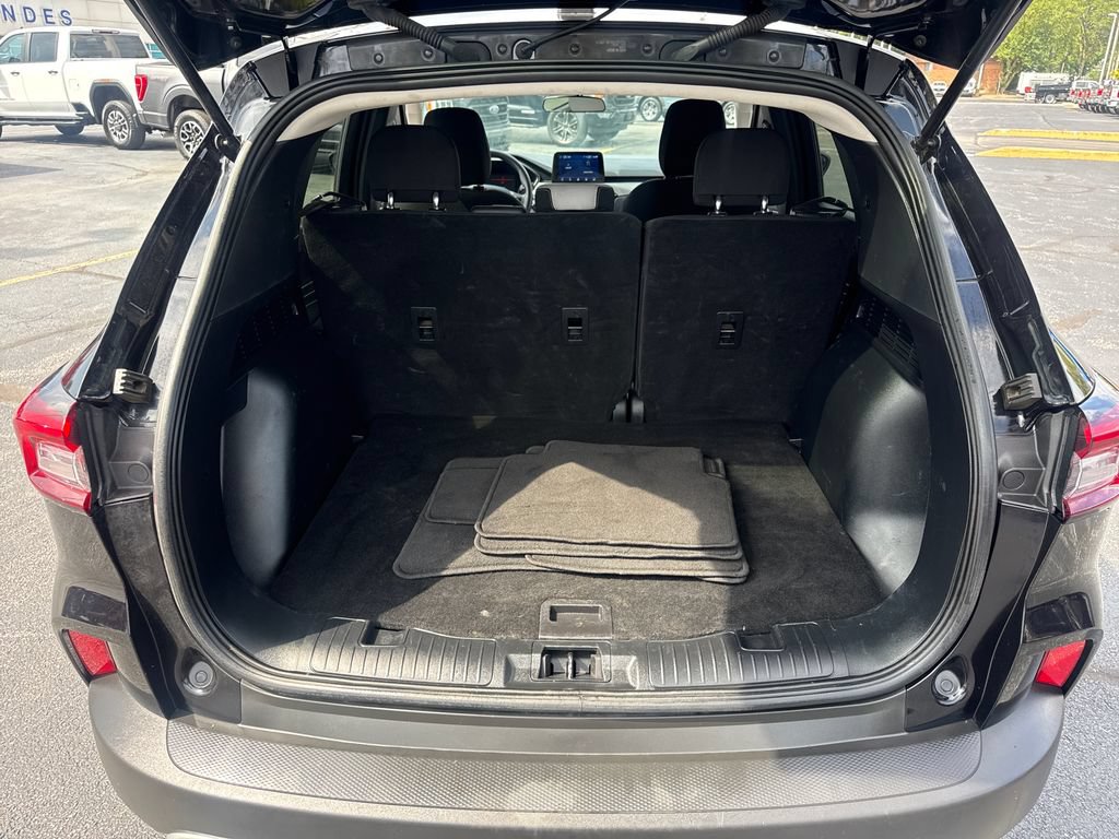 Used 2025 Ford Escape Active FWD image 12