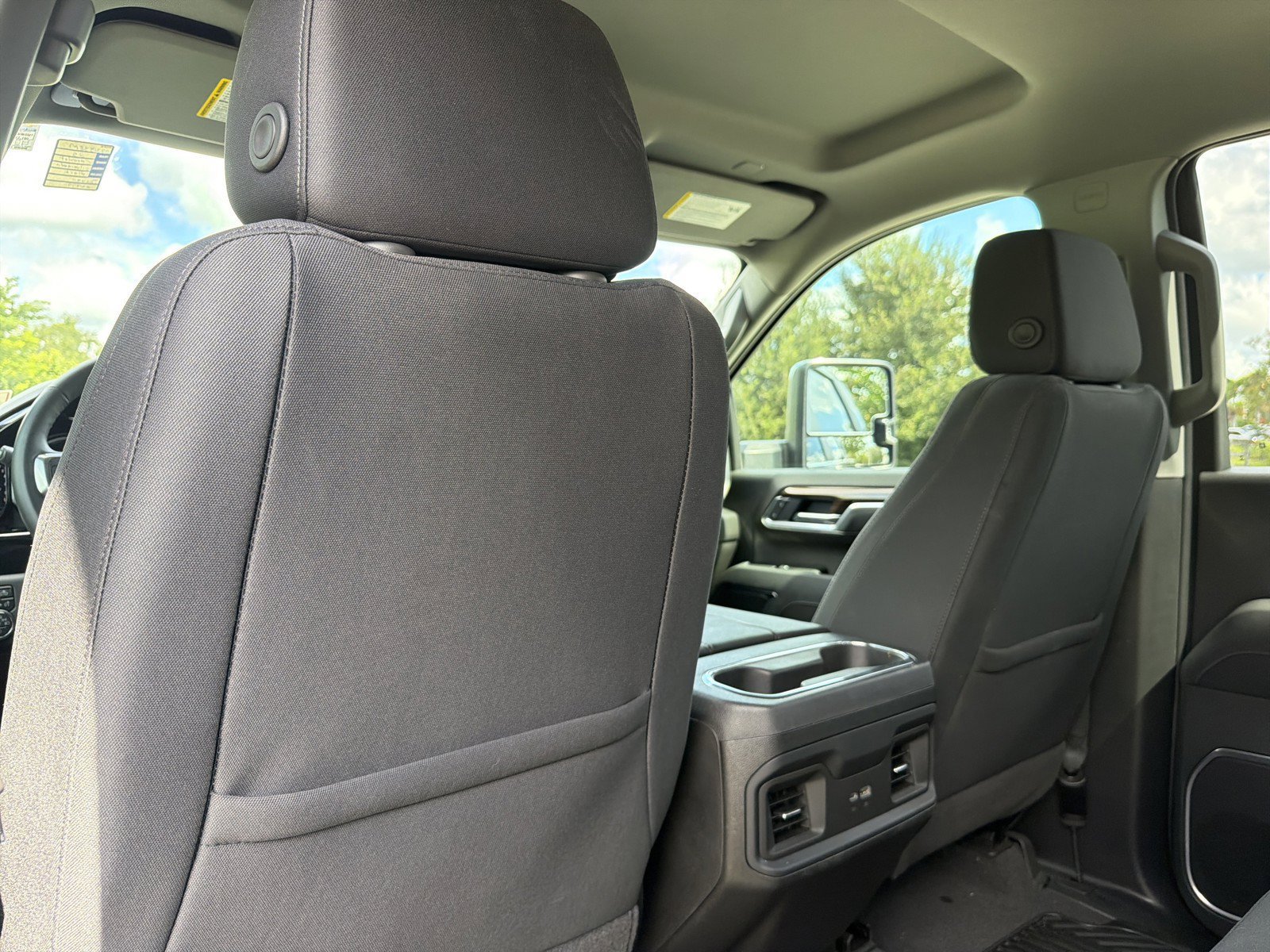 Used 2025 Chevrolet Silverado 2500 LT w/ Z71 Chrome Sport Edition AWD/4WD image 18