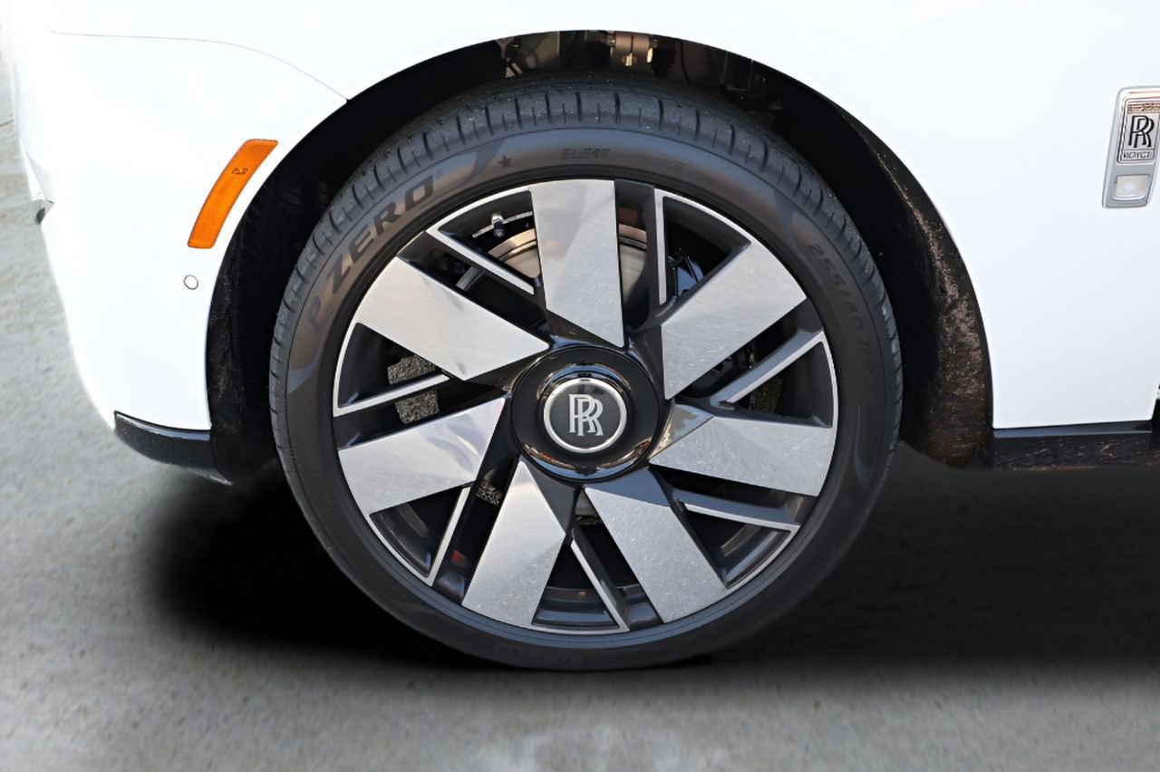 New 2026 Rolls-Royce Cullinan image 12