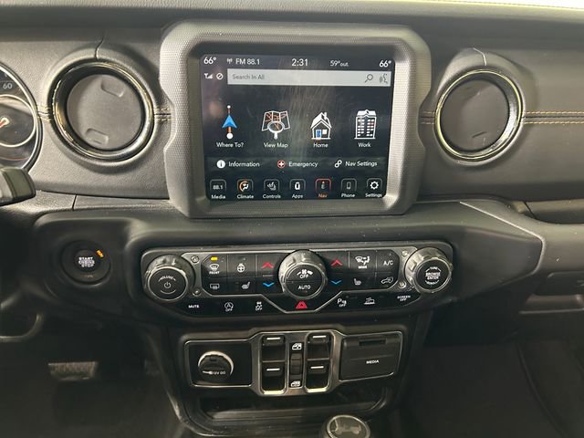 Used 2022 Jeep Wrangler Unlimited Sahara image 24
