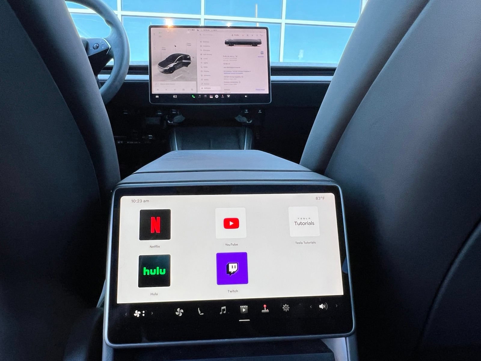 Used 2026 Tesla Model Y AWD image 27