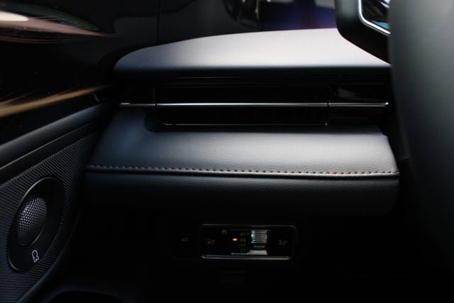 New 2026 Lincoln Nautilus Reserve AWD/4WD image 39