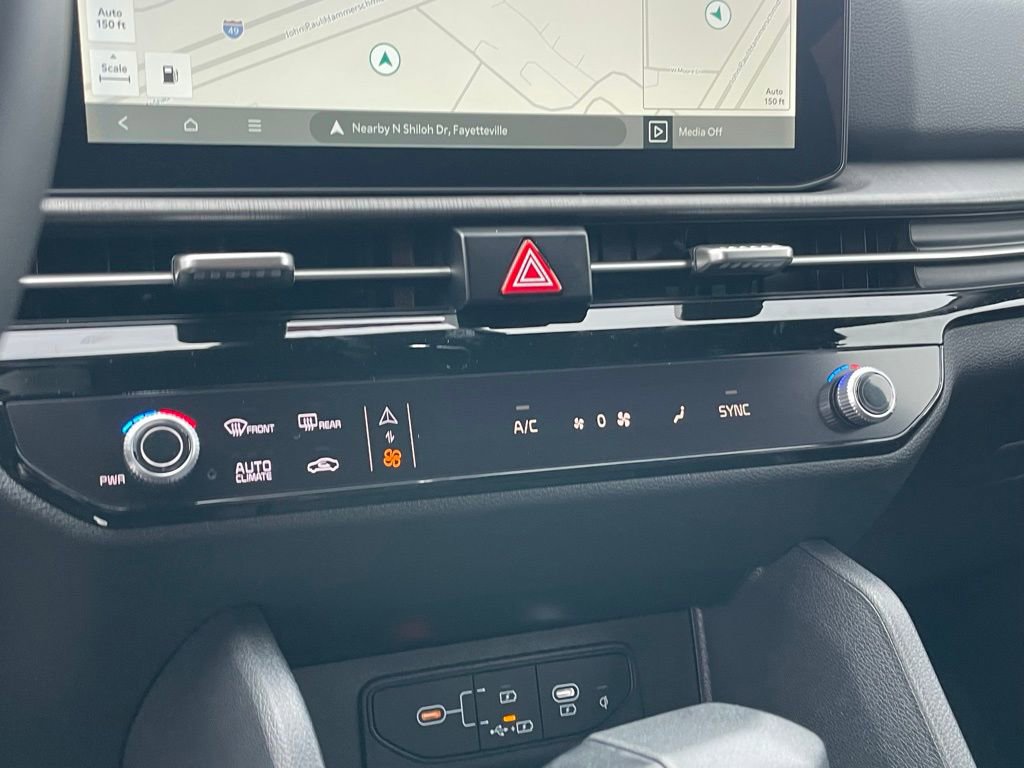 New 2026 Kia Sportage X-Line w/ X-Line Technology Package image 16