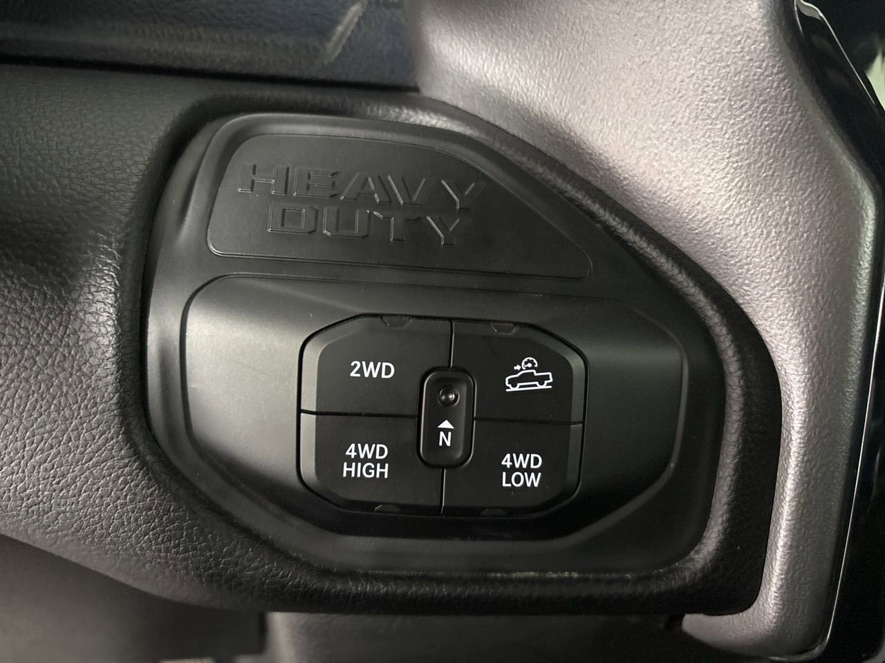 Used 2025 RAM 2500 Big Horn AWD/4WD image 13