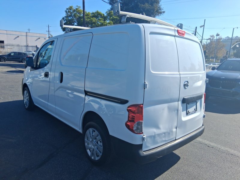 Used 2014 Nissan NV200 S w/ Cruise Control Package FWD image 4