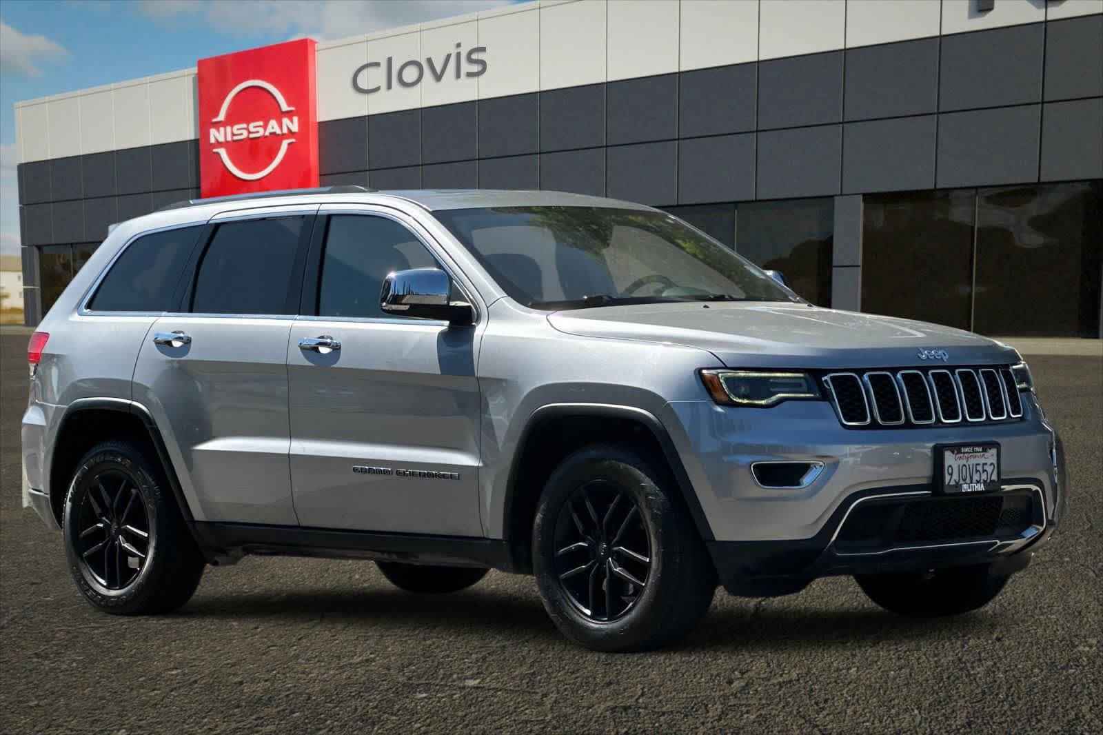 Used 2017 Jeep Grand Cherokee Limited w/ Luxury Group II RWD image 10
