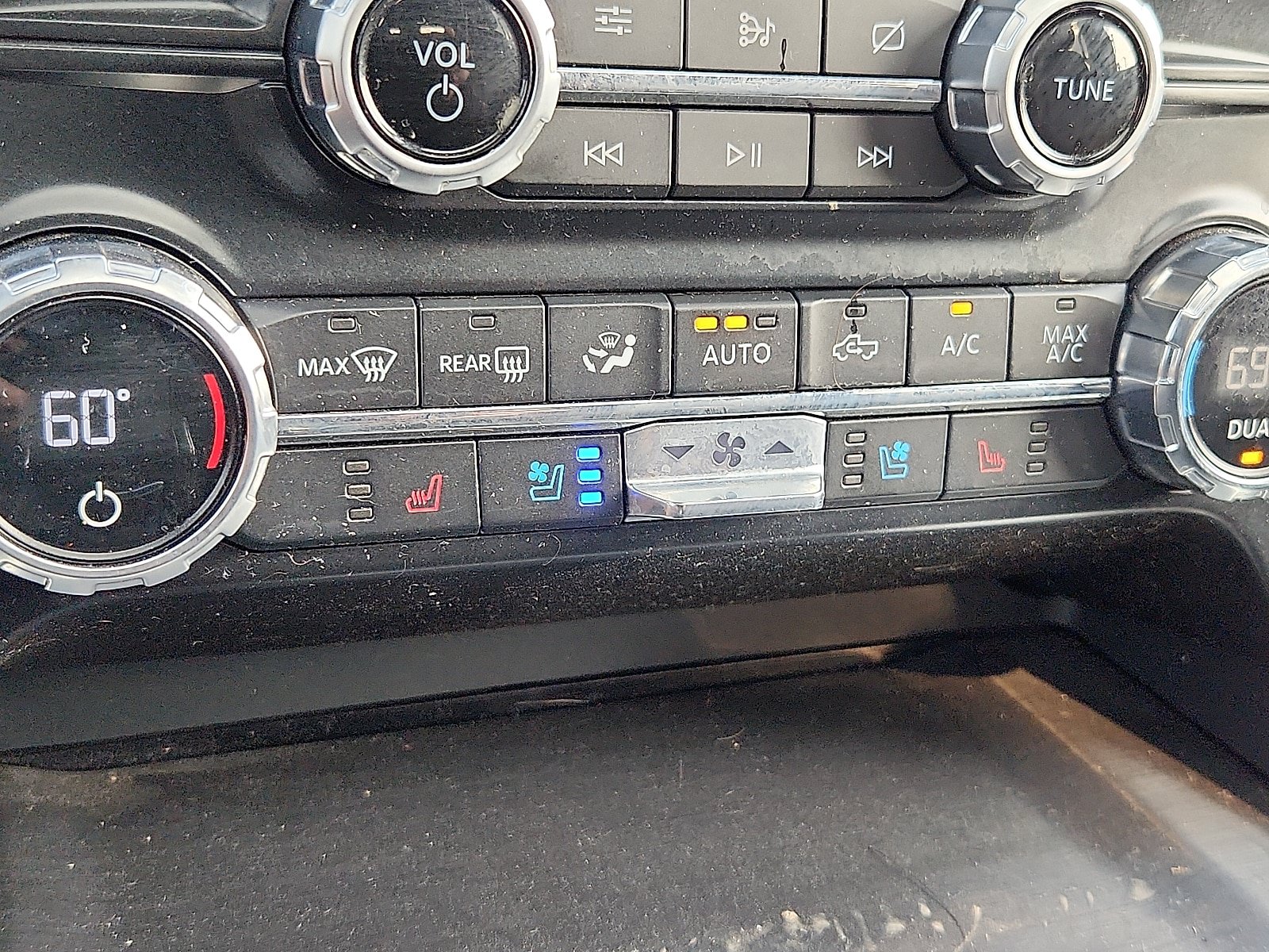 Certified 2021 Ford F150 Lariat AWD/4WD image 26
