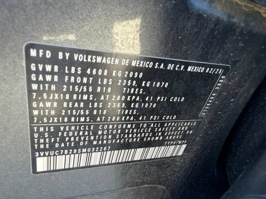 Used 2025 Volkswagen Taos SE AWD/4WD image 21