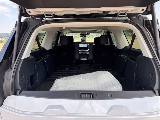 New 2026 Ford Expedition Max Platinum w/ Platinum Ultimate Package AWD/4WD image 19