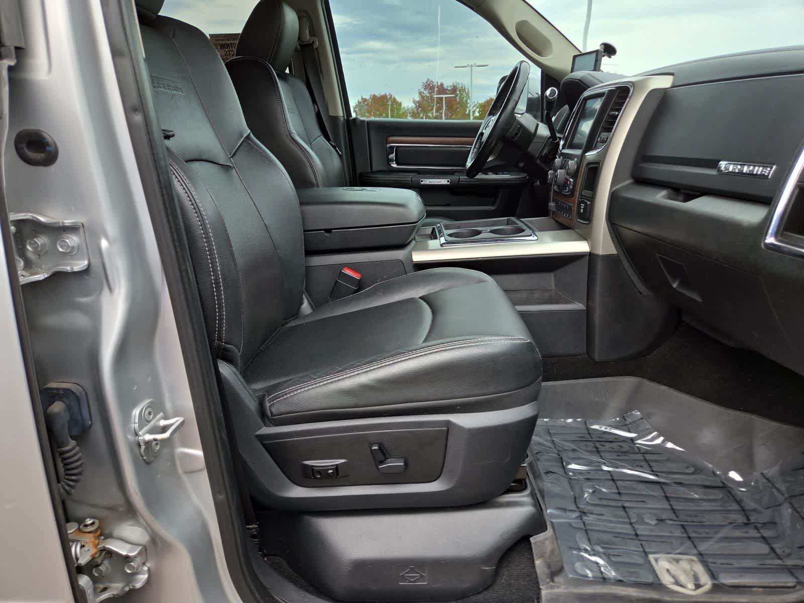 Used 2014 RAM 2500 Laramie w/ Convenience Group AWD/4WD image 22