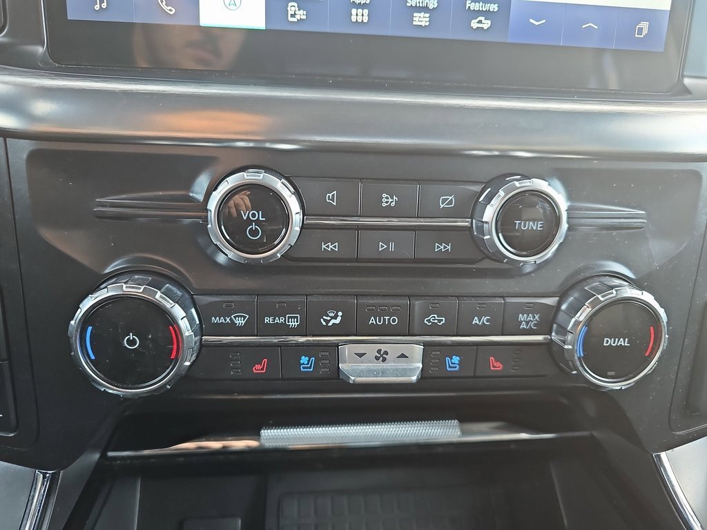 Used 2022 Ford F150 Lariat w/ Max Trailer Tow Package image 22