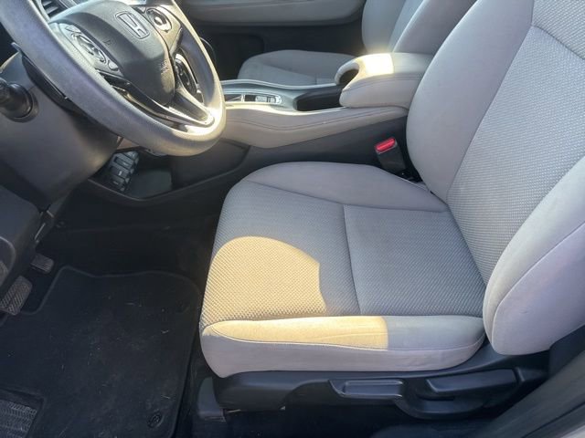 Used 2017 Honda HR-V EX image 16