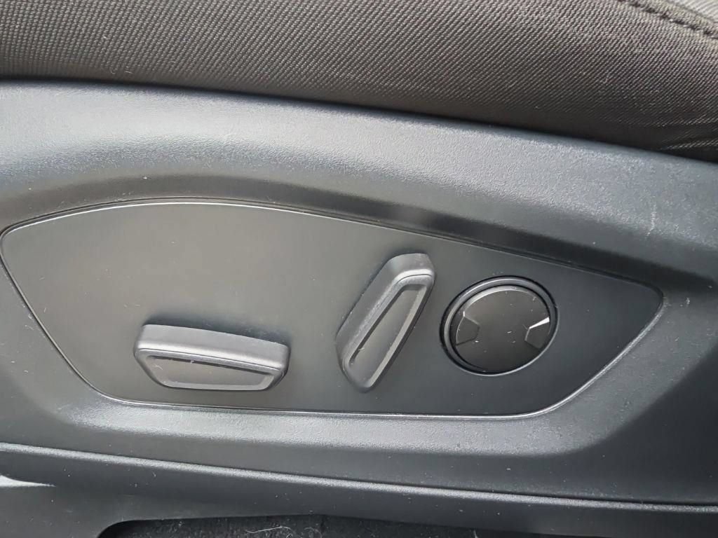 Used 2022 Ford Explorer XLT AWD/4WD image 19