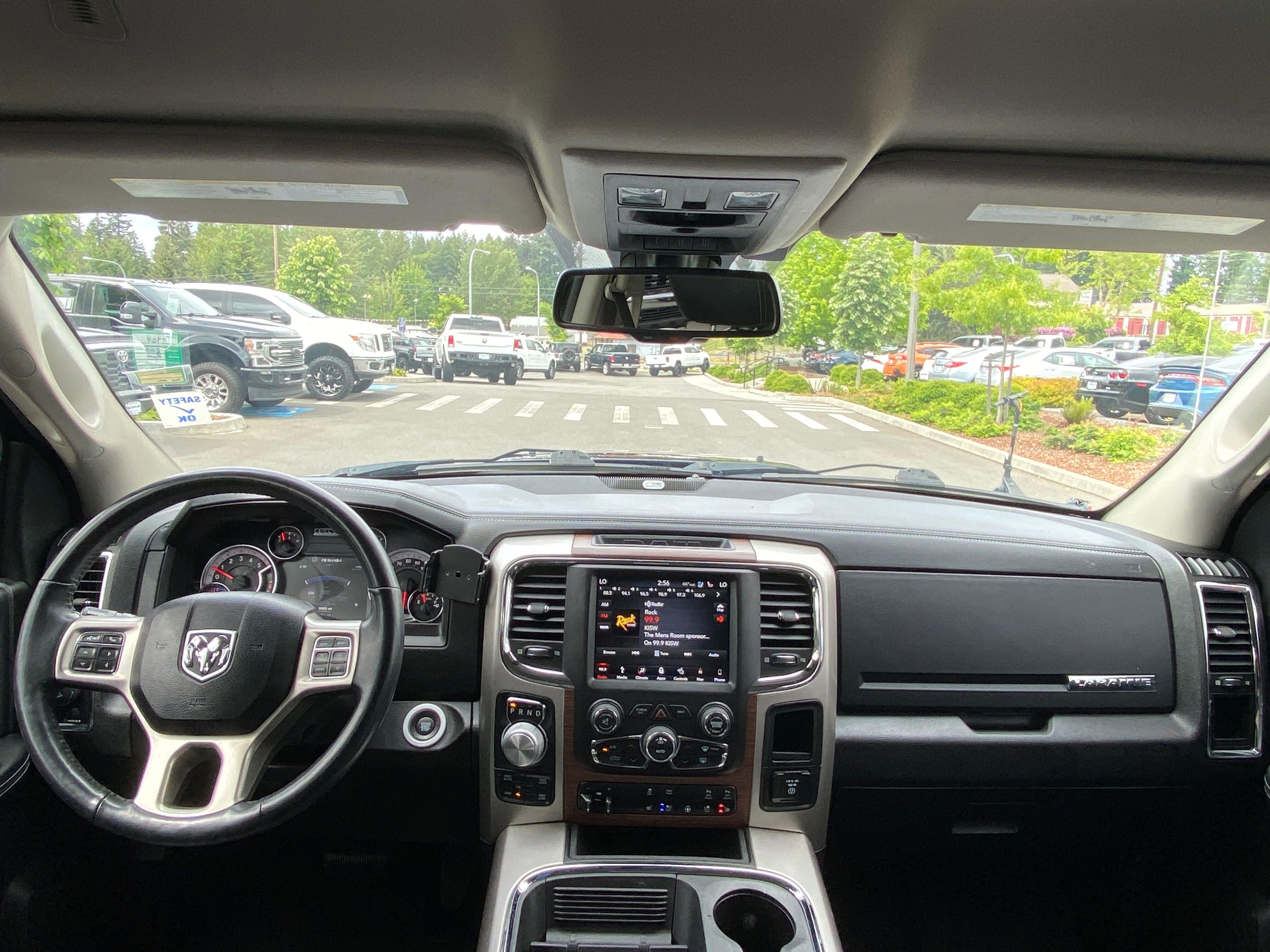 Used 2018 RAM 1500 Laramie w/ Convenience Group AWD/4WD image 12