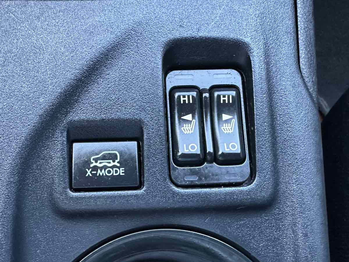 Used 2018 Subaru Crosstrek 2.0i Premium w/ Eyesight System image 34