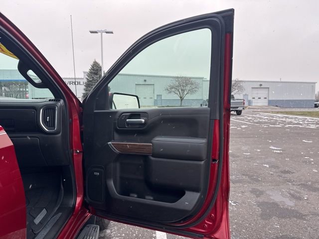 Used 2021 Chevrolet Silverado 1500 High Country w/ Technology Package image 25