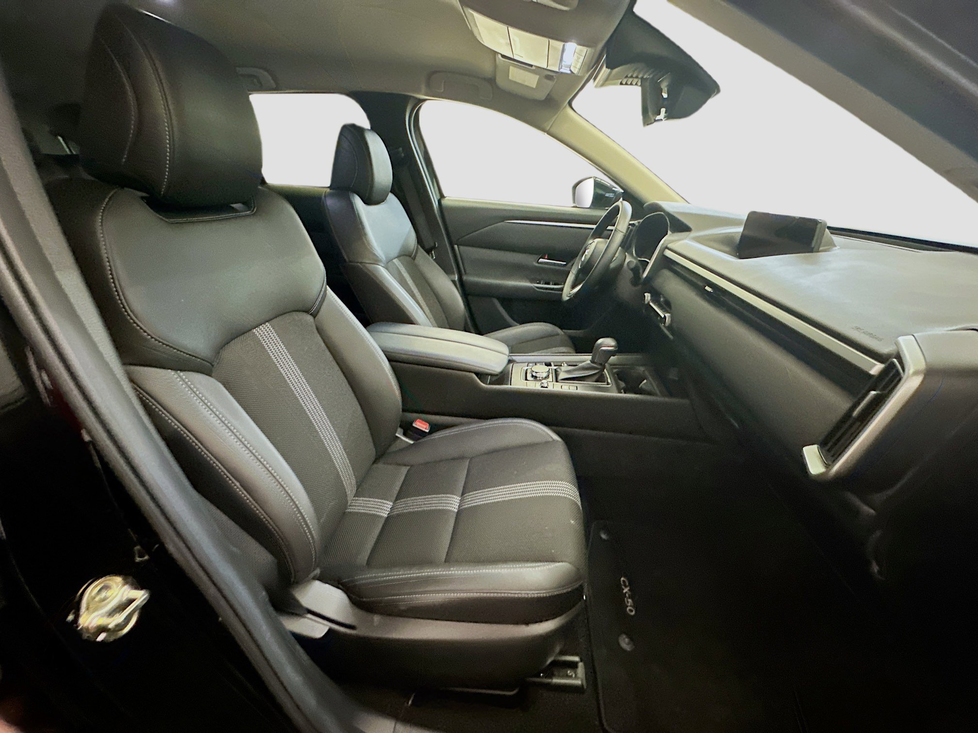 Used 2025 MAZDA CX-50 2.5 Hybrid w/ Preferred Pkg image 33