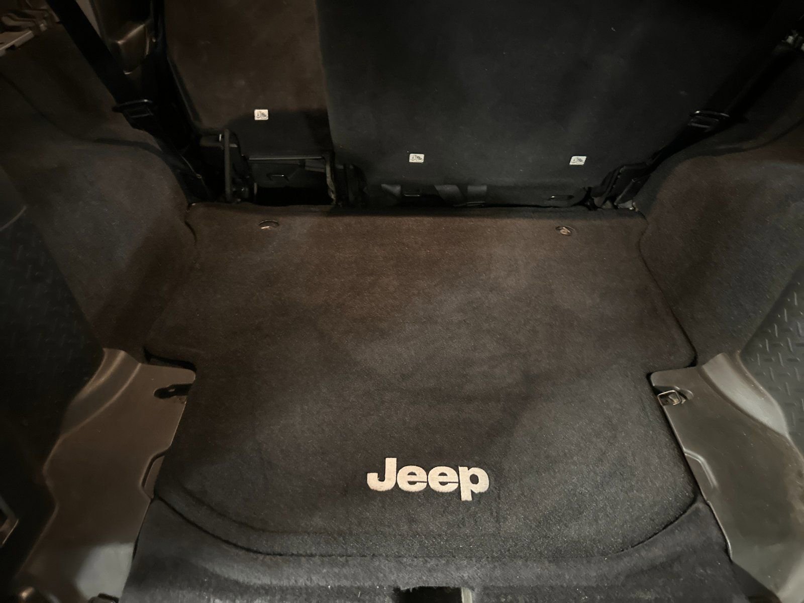 Used 2015 Jeep Wrangler Unlimited Sport w/ Quick Order Package 24S image 14