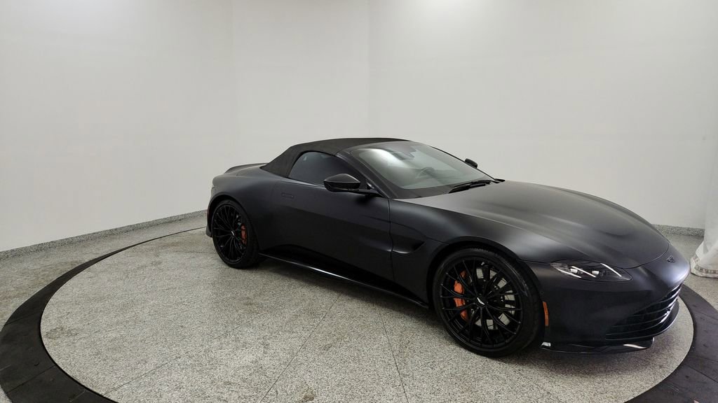 Used 2022 Aston Martin V8 Vantage Roadster image 12