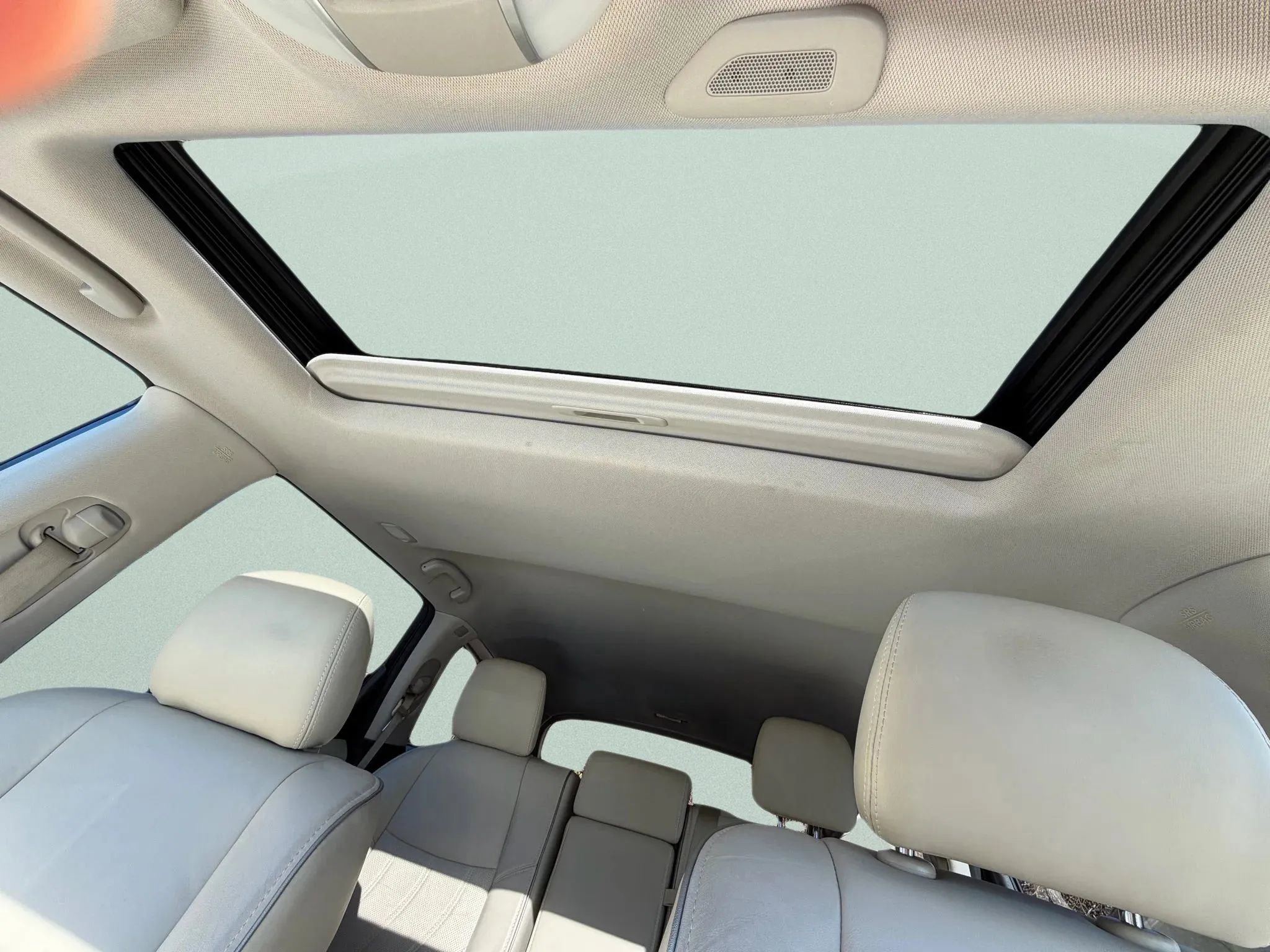 Used 2019 INFINITI QX60 Luxe w/ Essential Package image 40