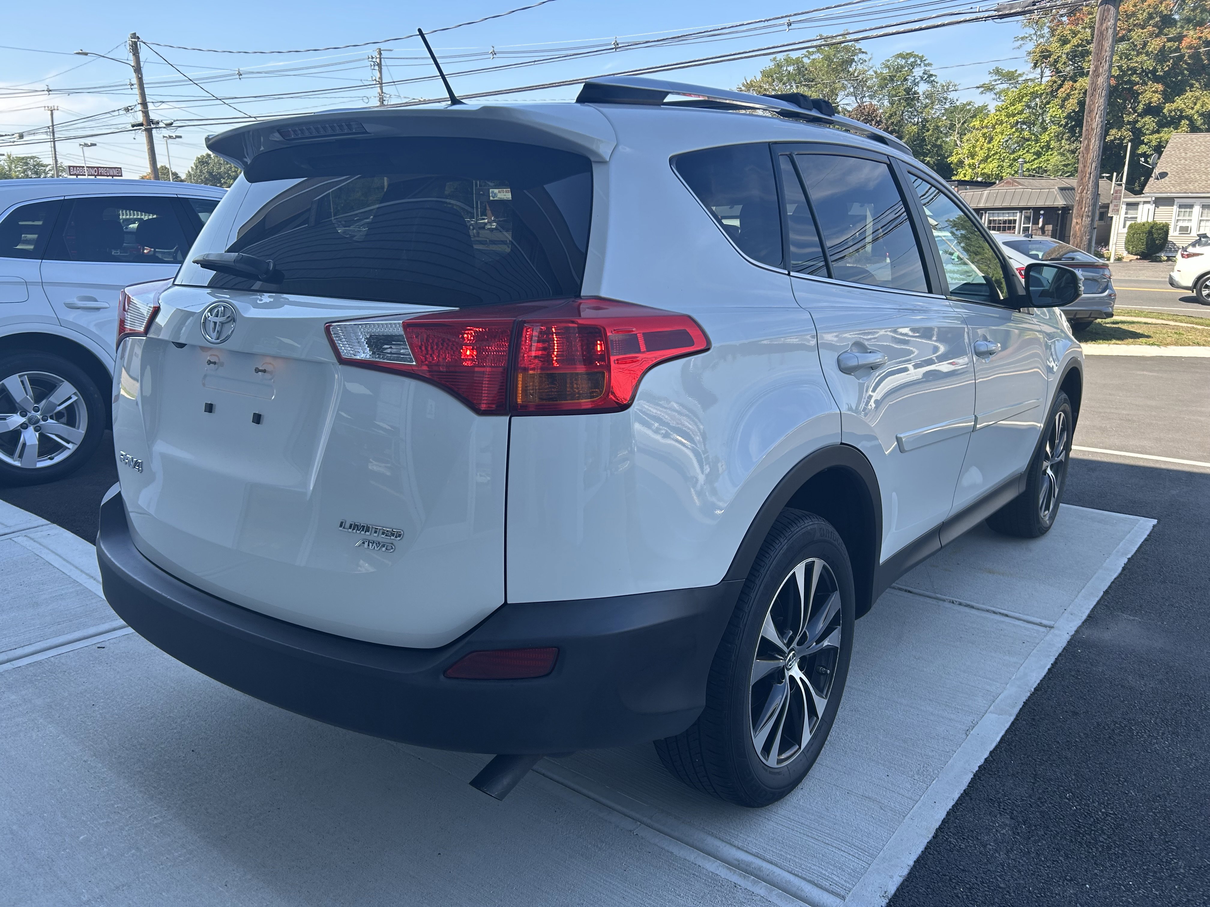Used 2015 Toyota RAV4 Limited image 12