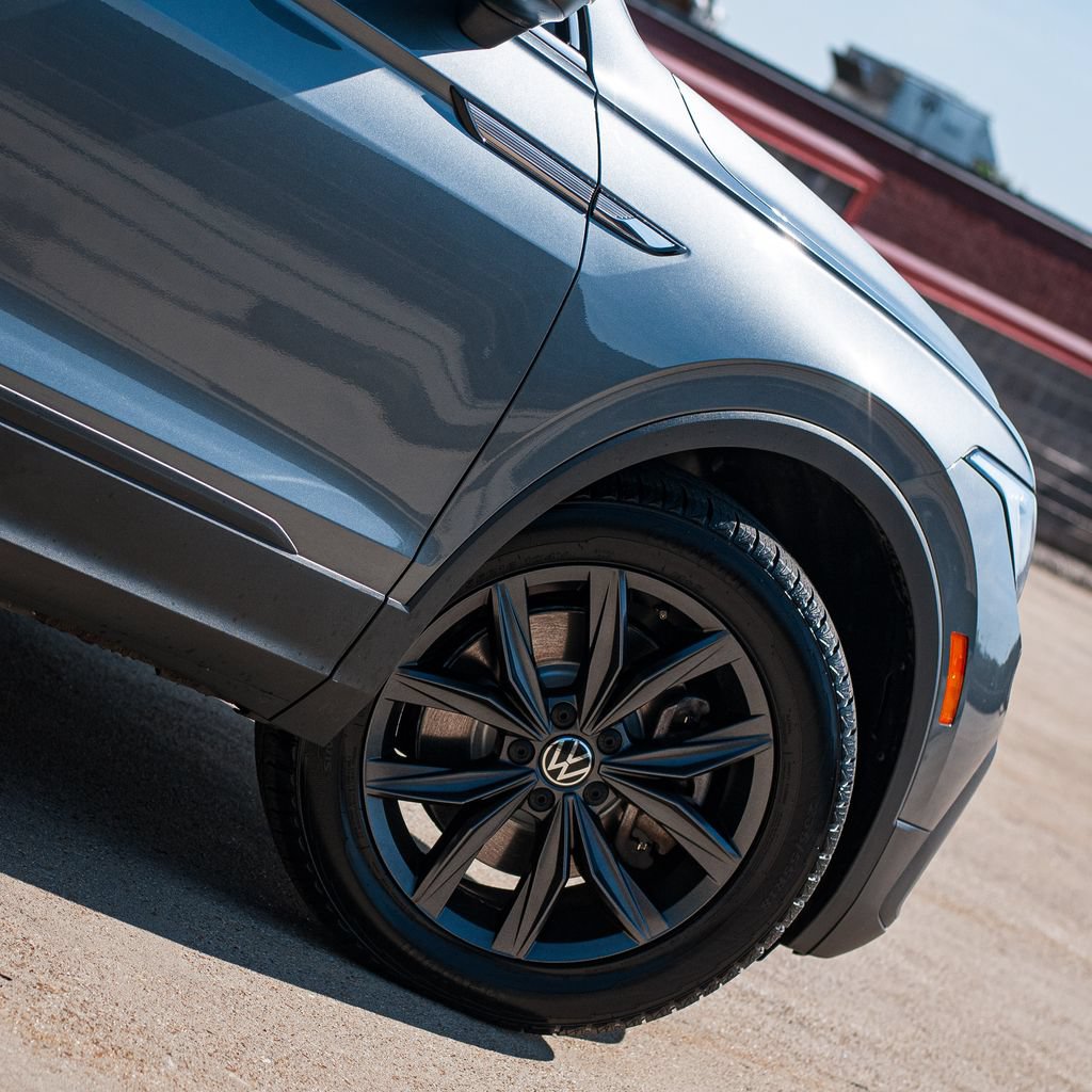 Certified 2023 Volkswagen Tiguan SE FWD image 7