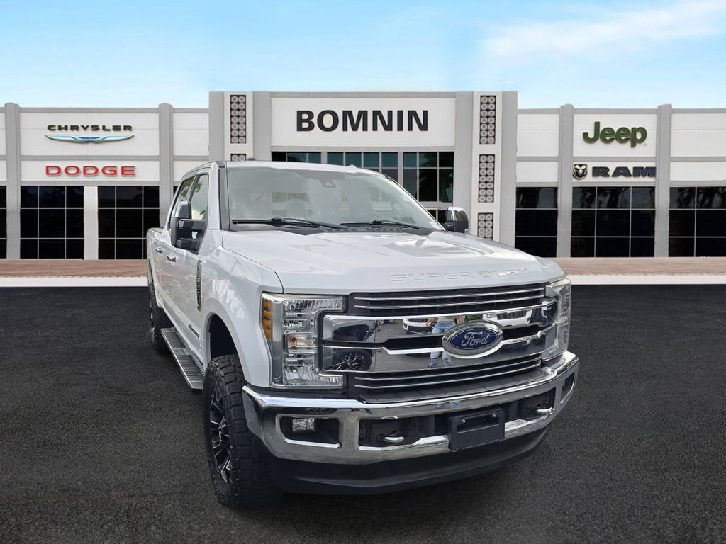 Used 2018 Ford F250 Lariat w/ Lariat Ultimate Package image 2