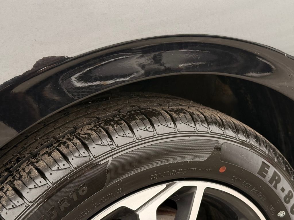 Used 2023 Kia Forte LXS image 11