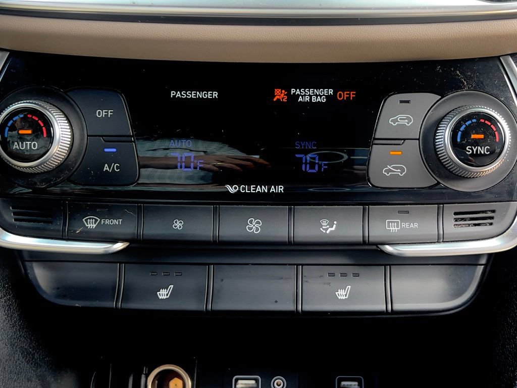 Used 2019 Hyundai Santa Fe SEL FWD image 32