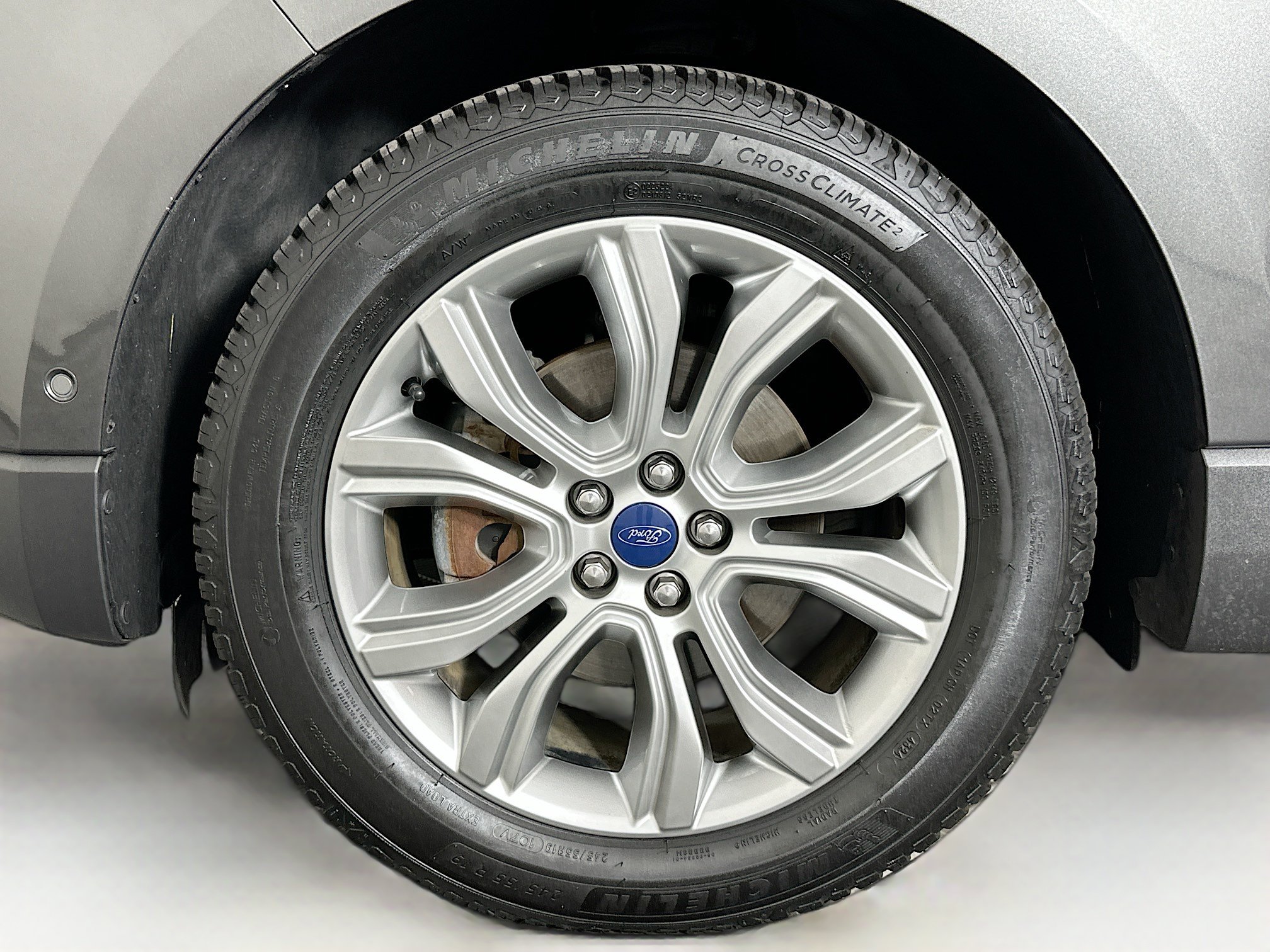 Used 2019 Ford Edge Titanium w/ Equipment Group 301A FWD image 11