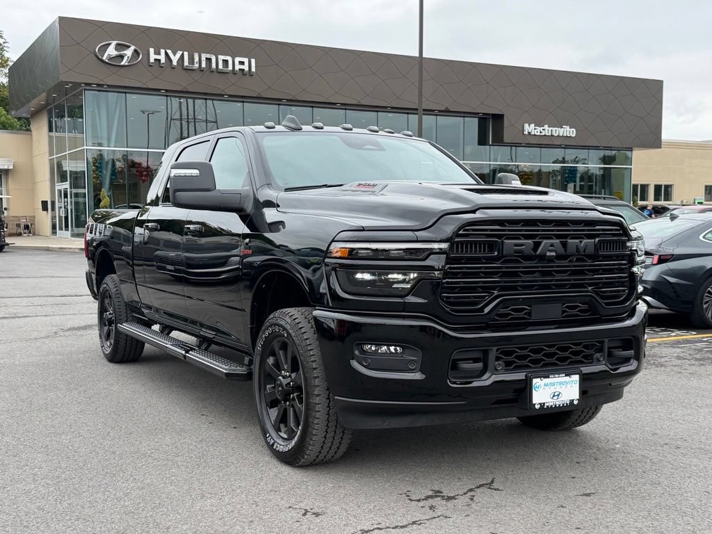Used 2025 RAM 2500 Laramie AWD/4WD image 2