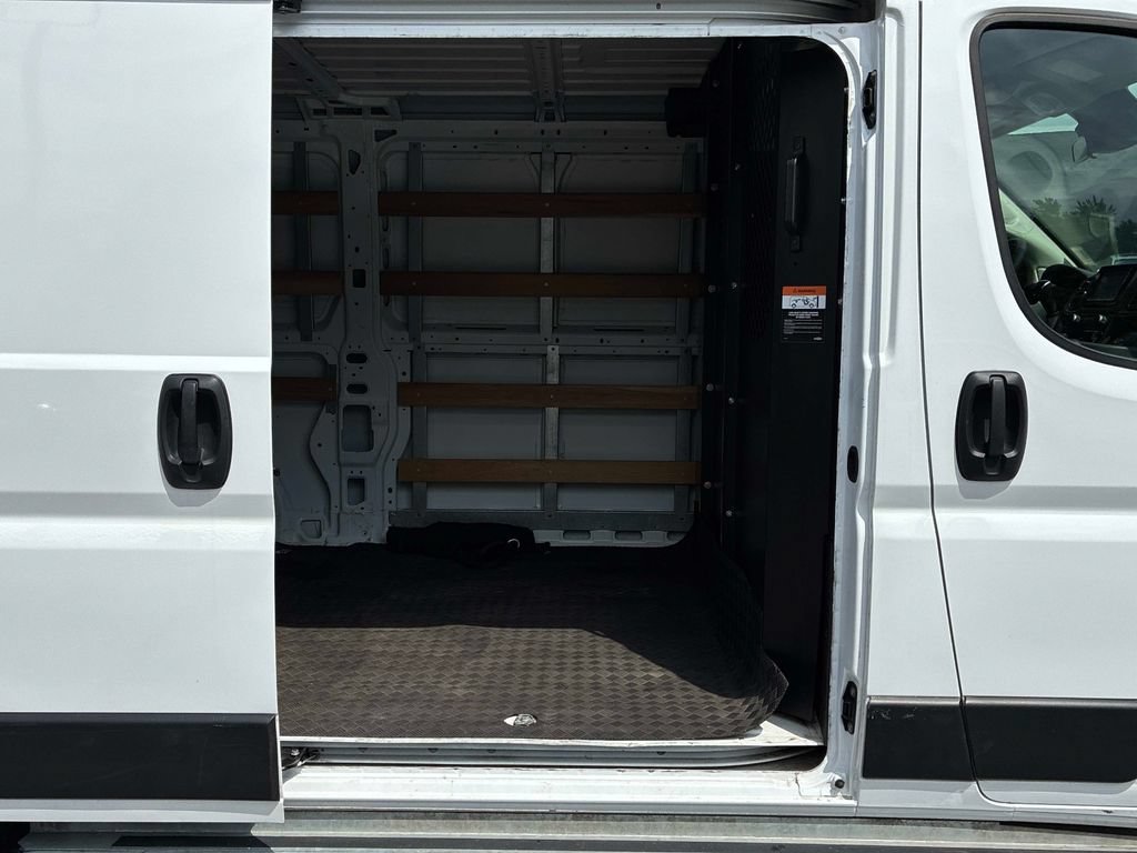 Used 2025 RAM ProMaster 2500 w/ U-Haul Equipment Group FWD image 21