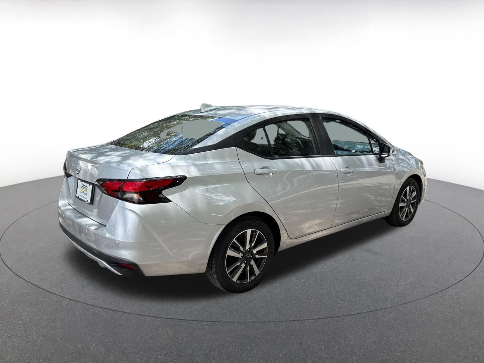 Used 2025 Nissan Versa SV FWD image 7