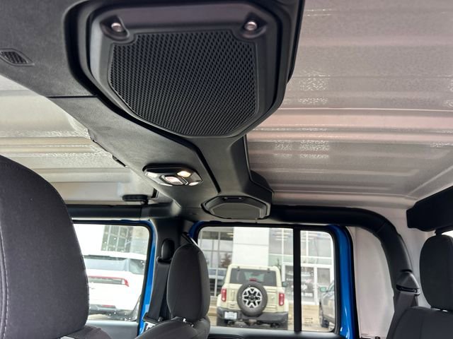 Used 2022 Jeep Gladiator Rubicon w/ LED Lighting Group image 43
