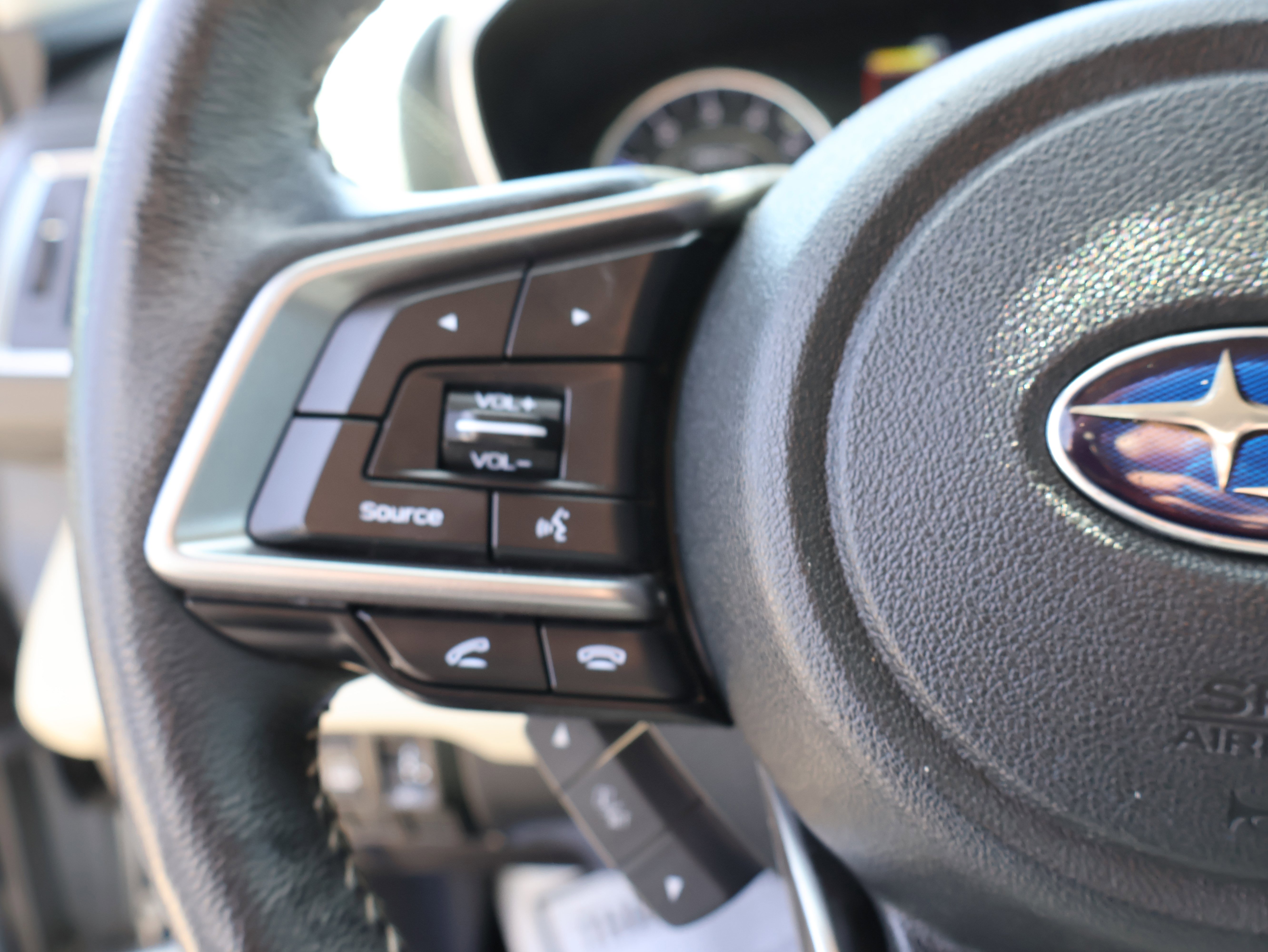 Used 2022 Subaru Ascent Limited w/ Technology Package image 35