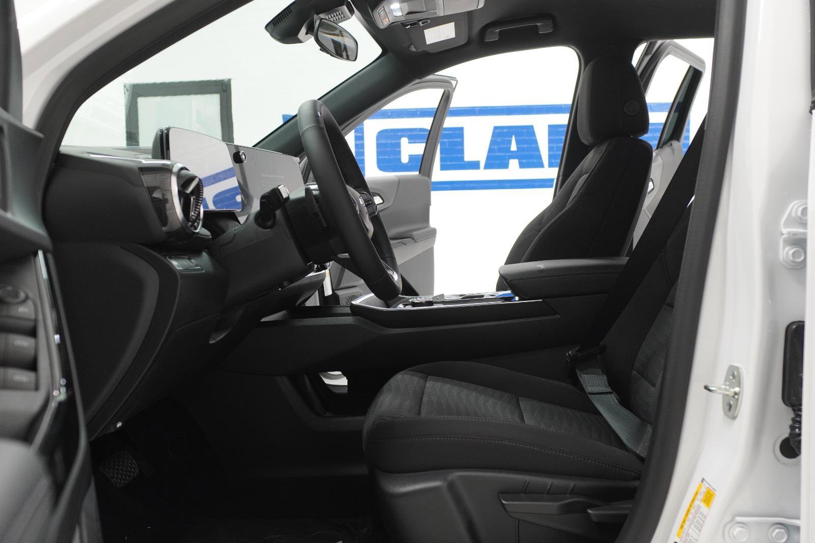 New 2026 Chevrolet Equinox LT w/ Midnight Edition image 15