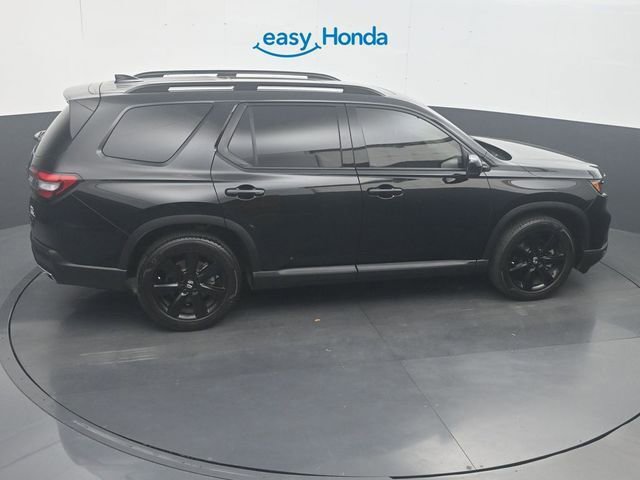 Used 2025 Honda Pilot Black Edition image 26