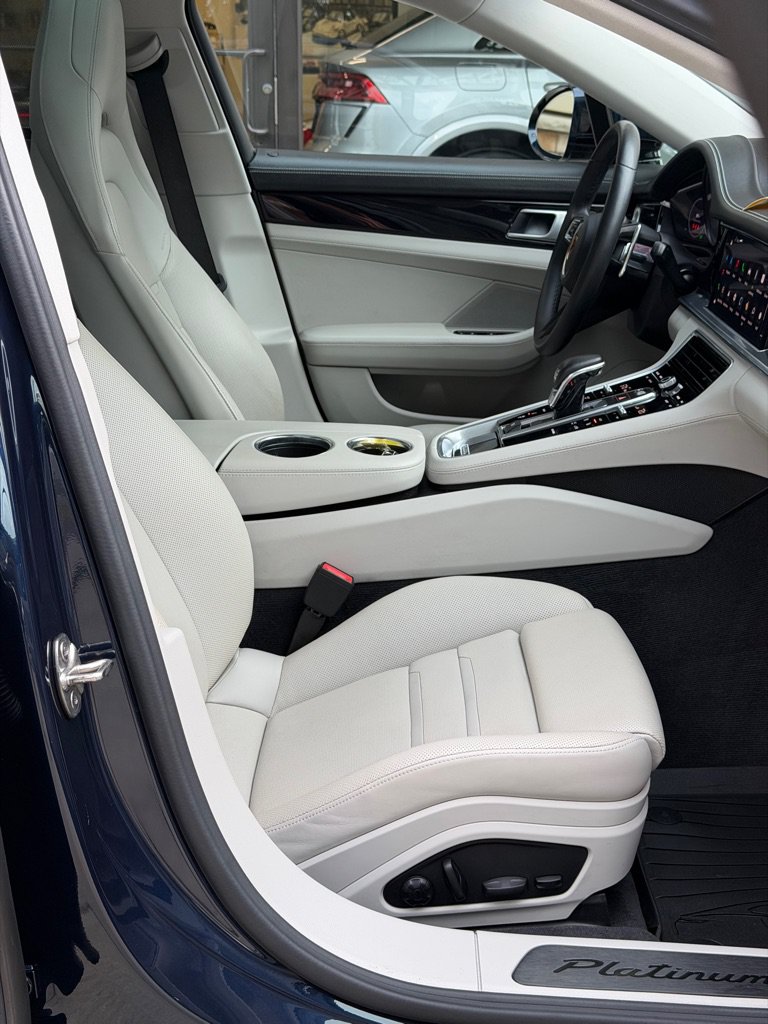 Used 2023 Porsche Panamera 4 Platinum Edition AWD/4WD image 61