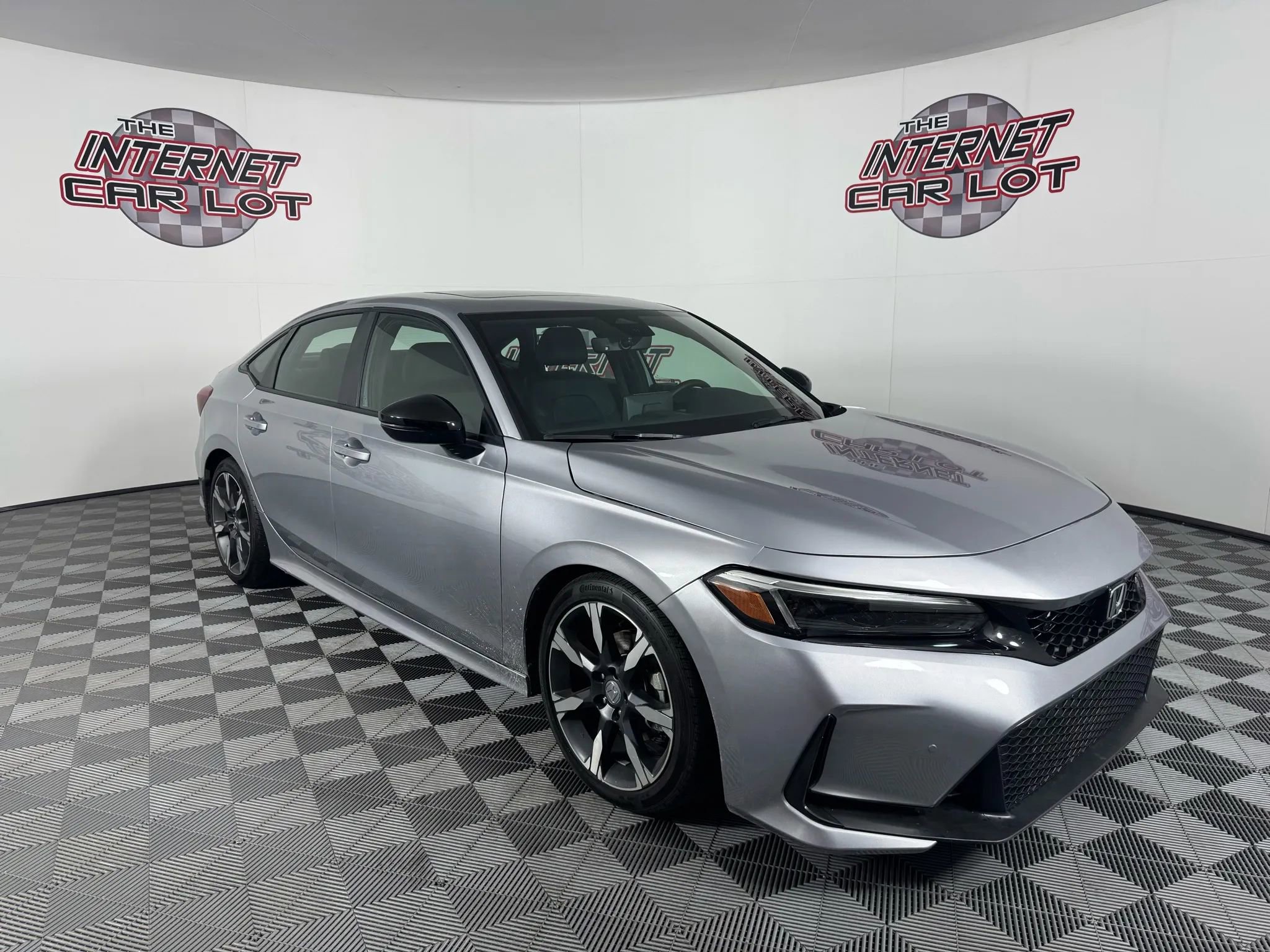 Used 2025 Honda Civic Sport Touring image 9