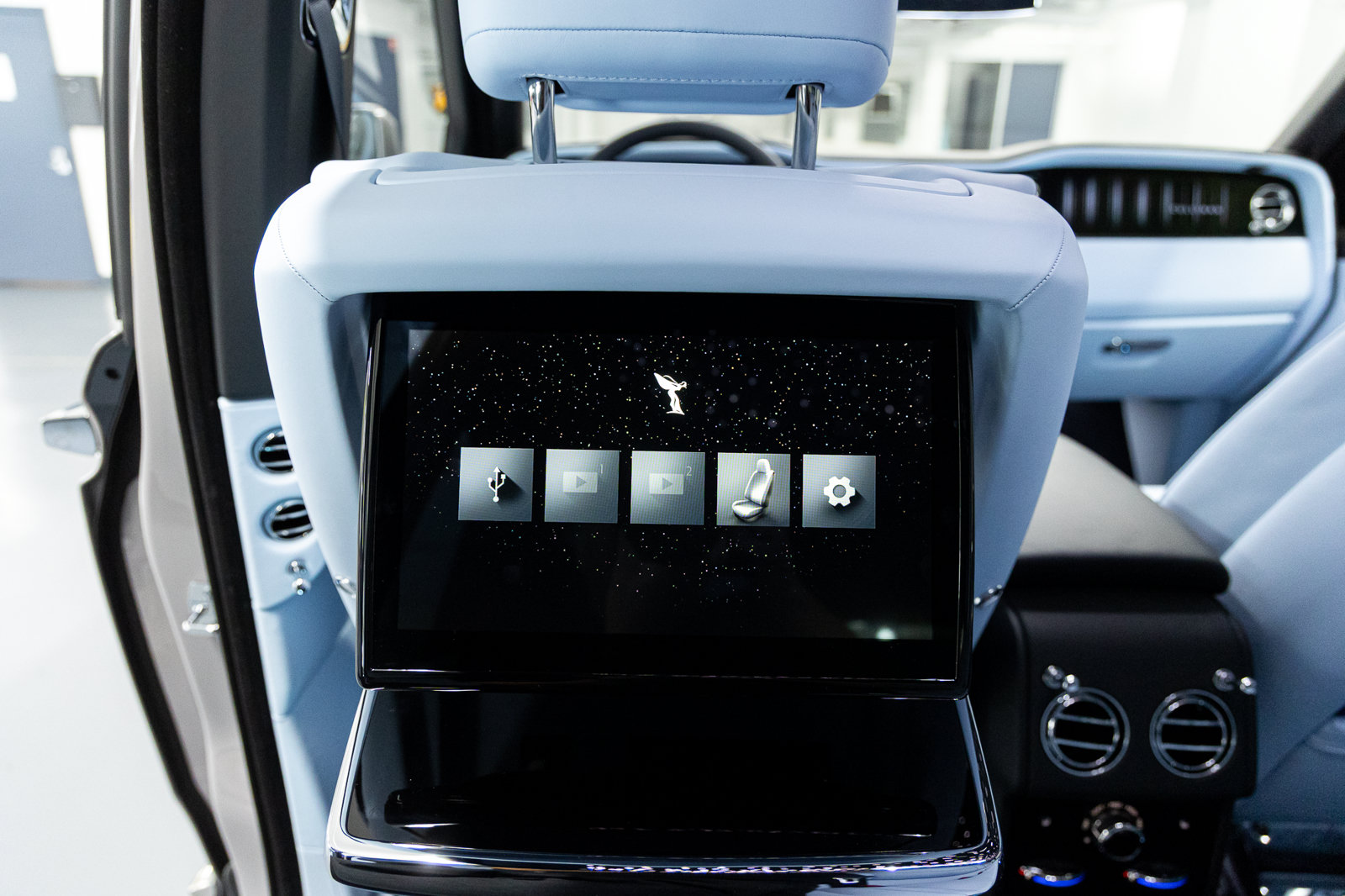New 2027 Rolls-Royce Cullinan AWD/4WD image 55