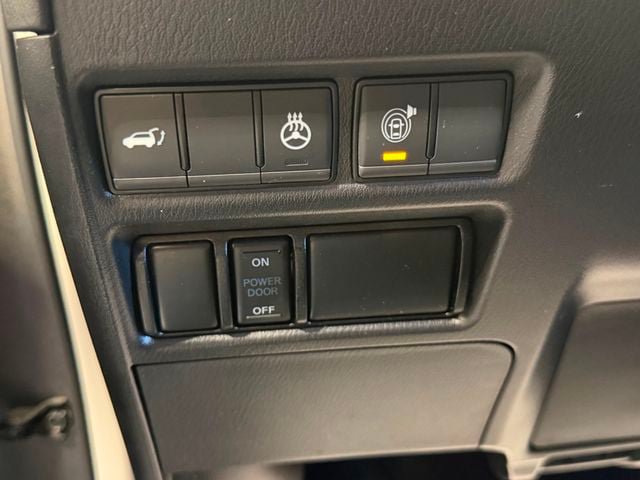 Used 2022 Nissan Armada Platinum w/ Captain's Chairs Package AWD/4WD image 43