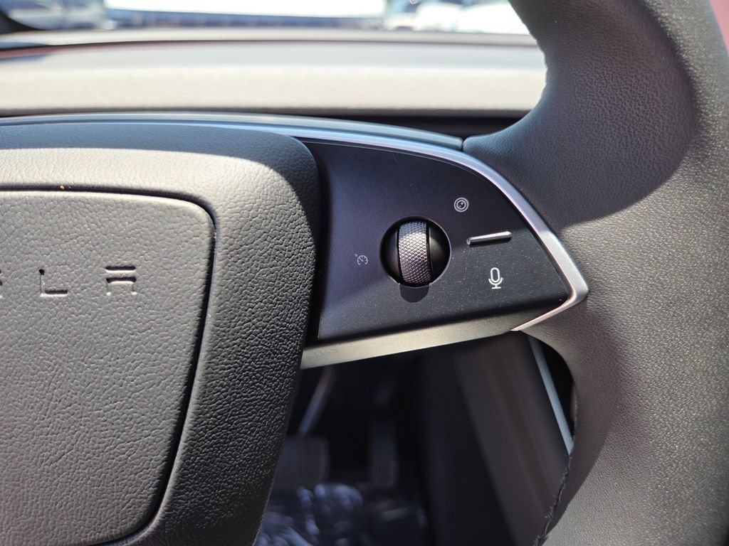 Used 2026 Tesla Model Y Long Range AWD/4WD image 33