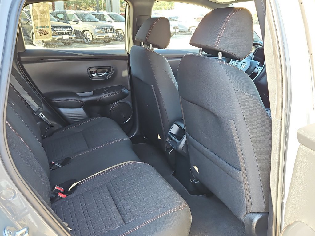 Used 2025 Honda HR-V Sport image 30