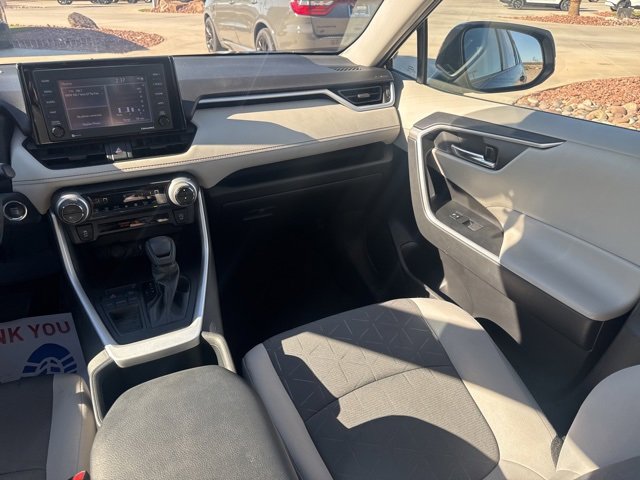 Used 2022 Toyota RAV4 XLE image 18