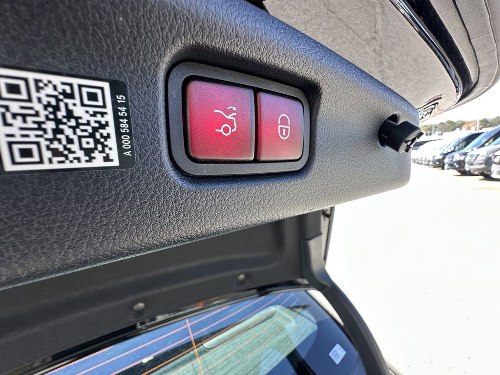 Certified 2024 Mercedes-Benz C 300 Sedan image 22