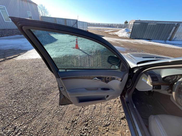 Used 2008 Mercedes-Benz E 350 Sedan image 22