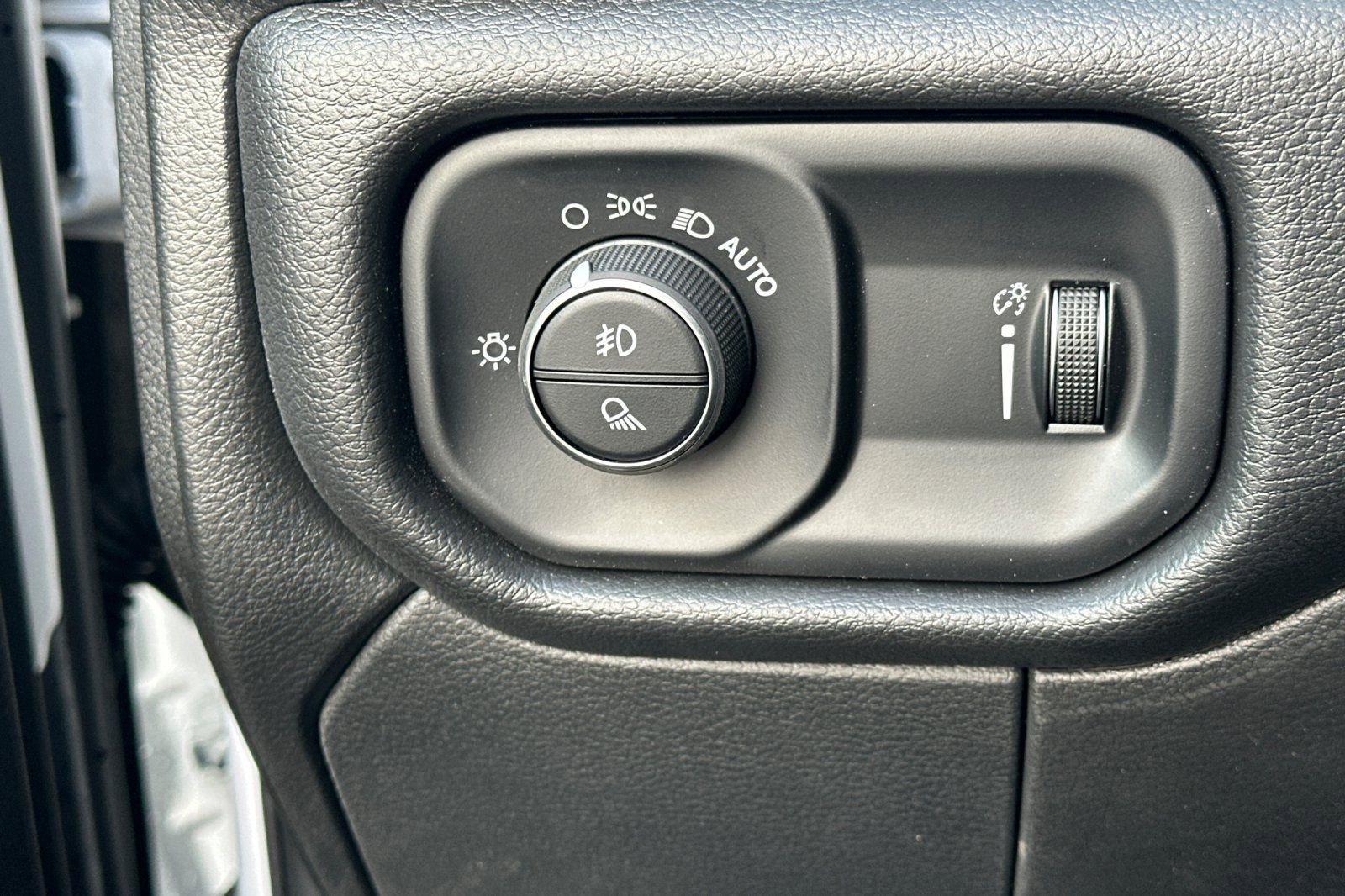 New 2025 RAM 5500 Tradesman image 32