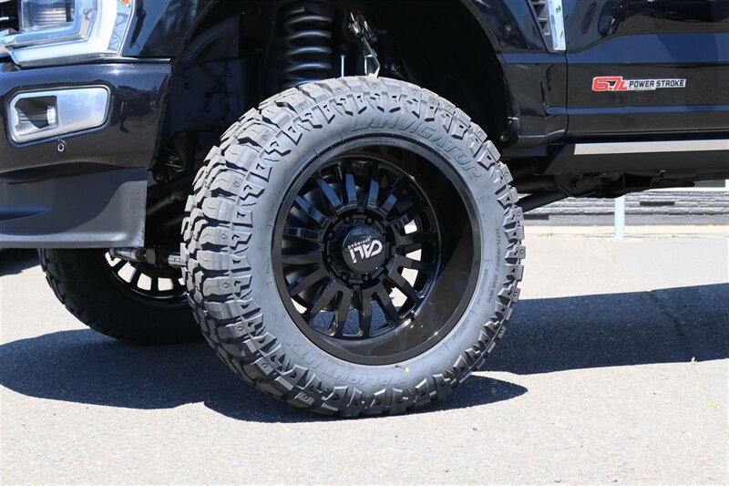 Used 2023 Ford F350 Limited w/ FX4 Off-Road Package AWD/4WD image 13