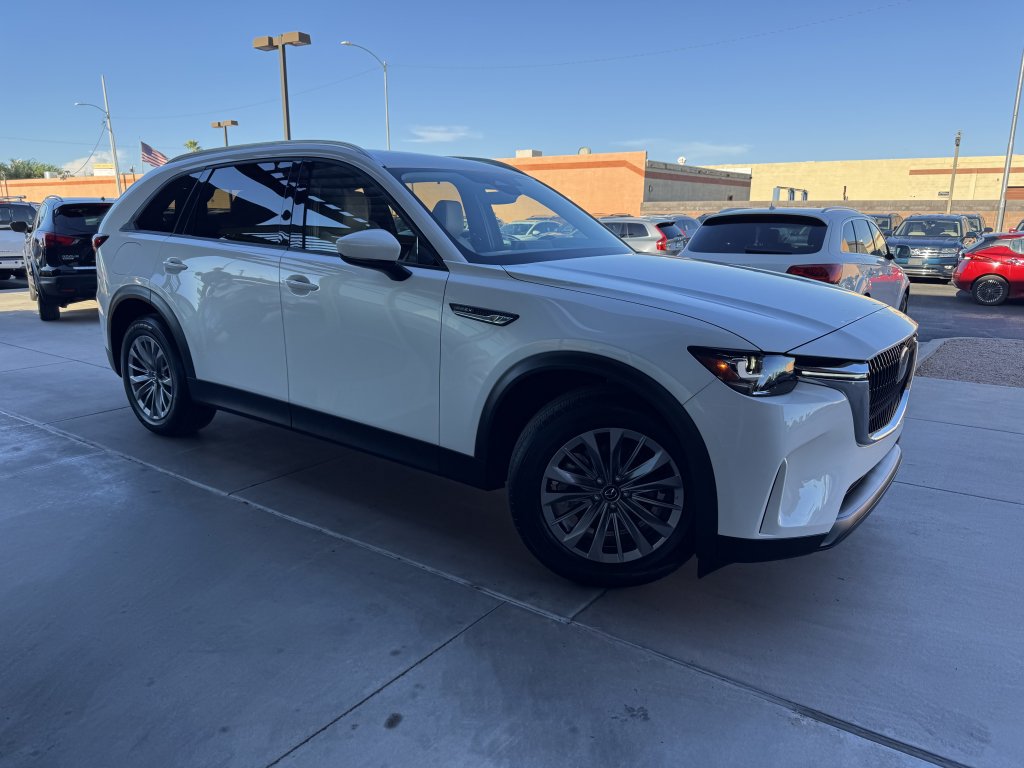 Used 2024 MAZDA CX-90 Plug-In Hybrid w/ Preferred AWD/4WD image 6