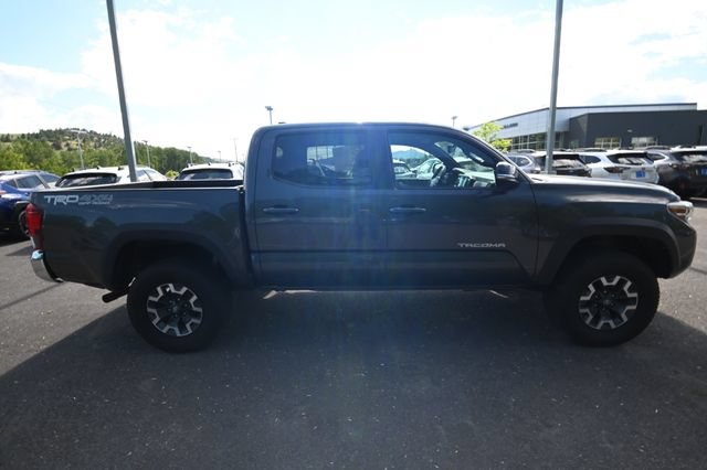 Used 2019 Toyota Tacoma TRD Off-Road AWD/4WD image 15